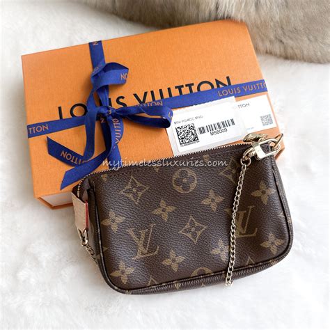 louis vuitton mini pochette strap|Louis Vuitton Pochette monogram.